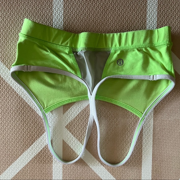 Lululemon Flow Y sports bra - Picture 2 of 2